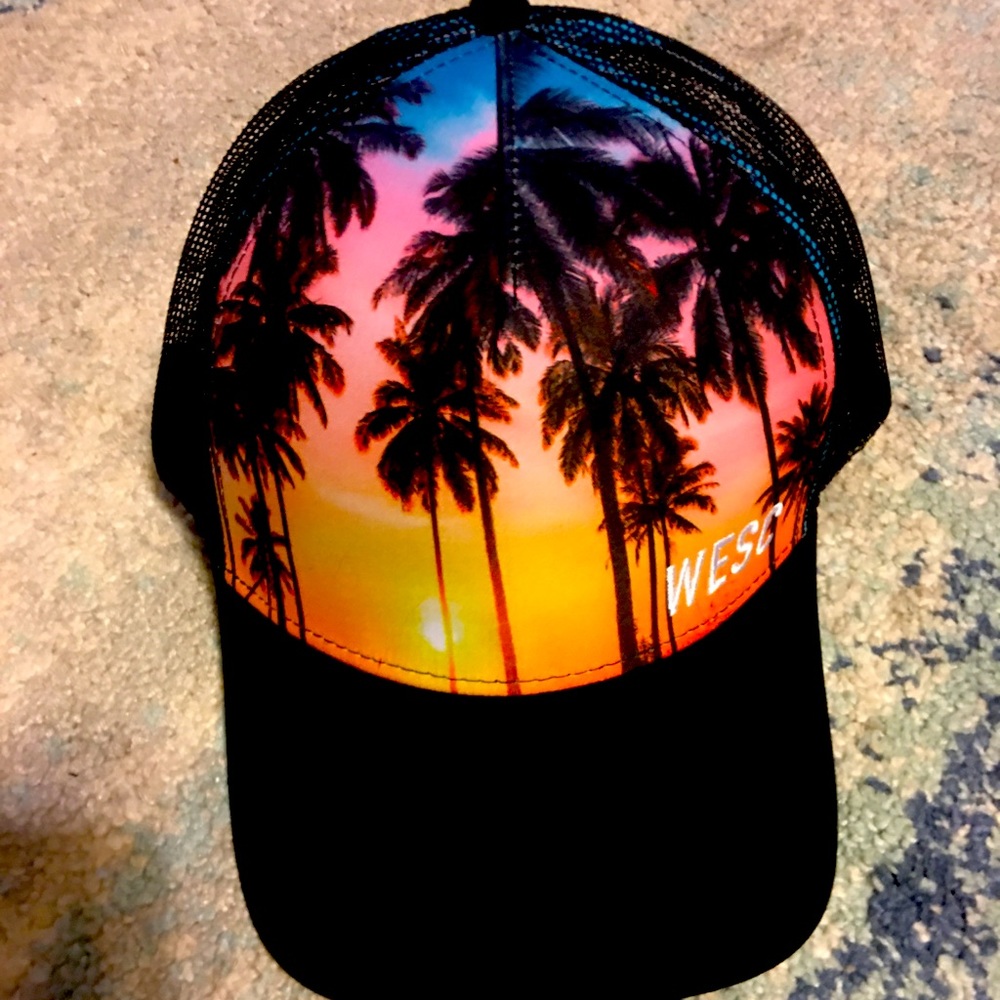 SUNSET PALMS SKATER HAT NWT